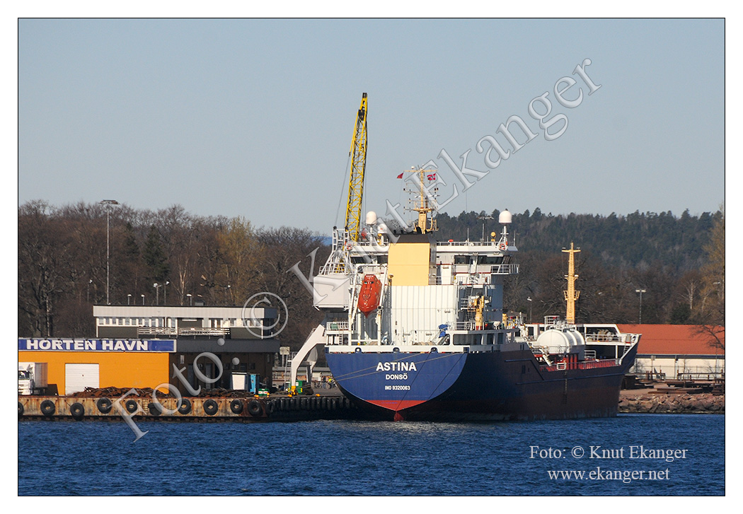 Astina ved kai, Horten havn - 03.04.2012