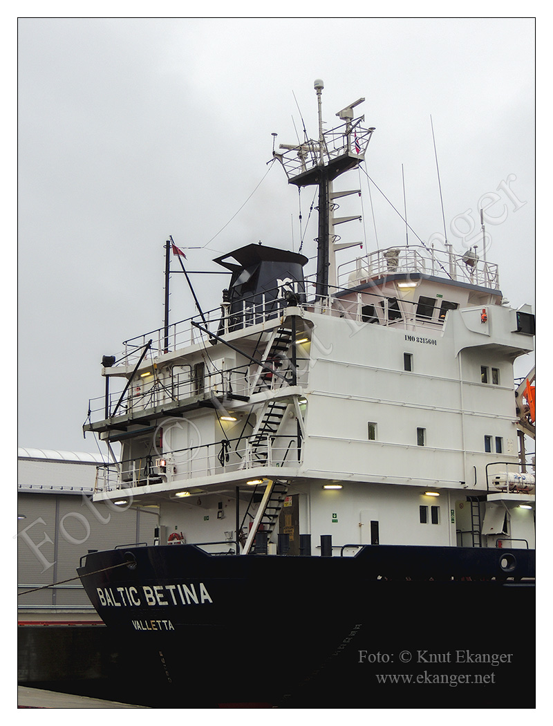 Baltic Betina  inn / ut Larviksfjorden og ved kai i Larvik havn.  -  2012 / 2013